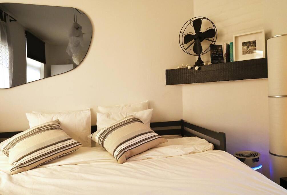 Stylish Duplex In The Heart Of Brussels Centre Lägenhet Exteriör bild